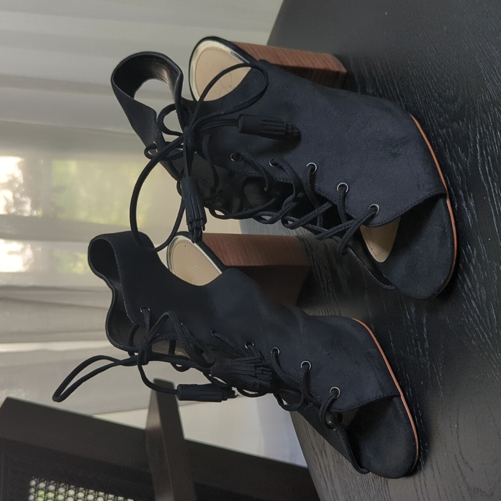 Jessica Simpson Black Lace-Up Heels